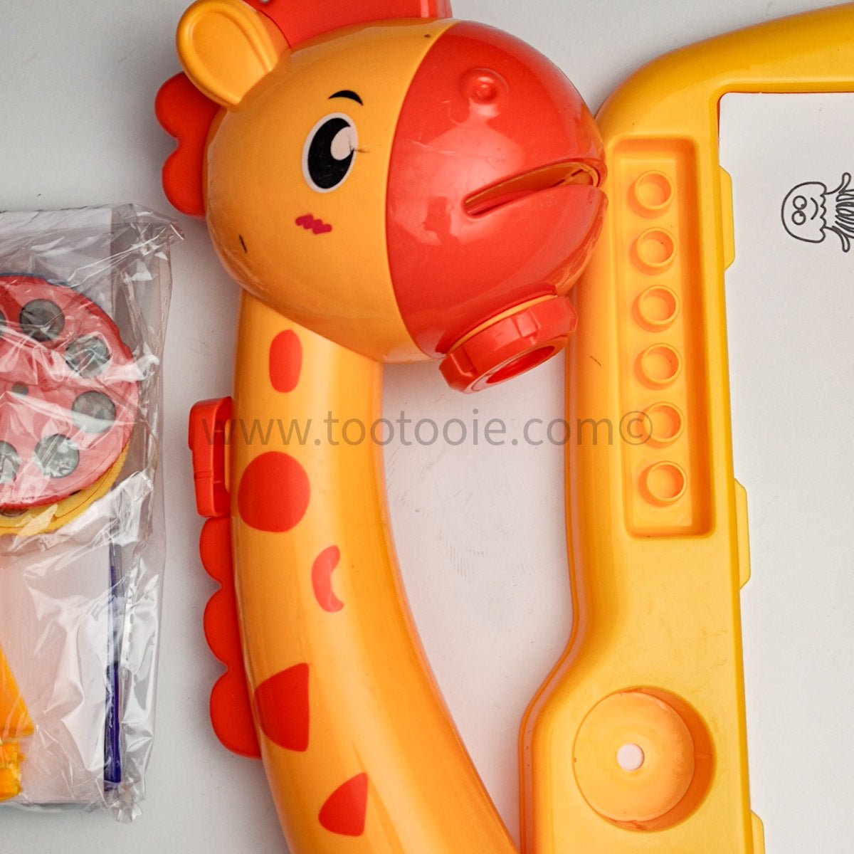 Trace and Draw Art Cartoon Giraffe Design